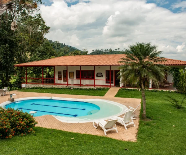 27c029c3-058f-40e2-bbe5-92a2e6cabb28