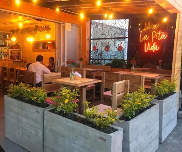 4e6edb01-ea50-494b-96c7-327d1860522e